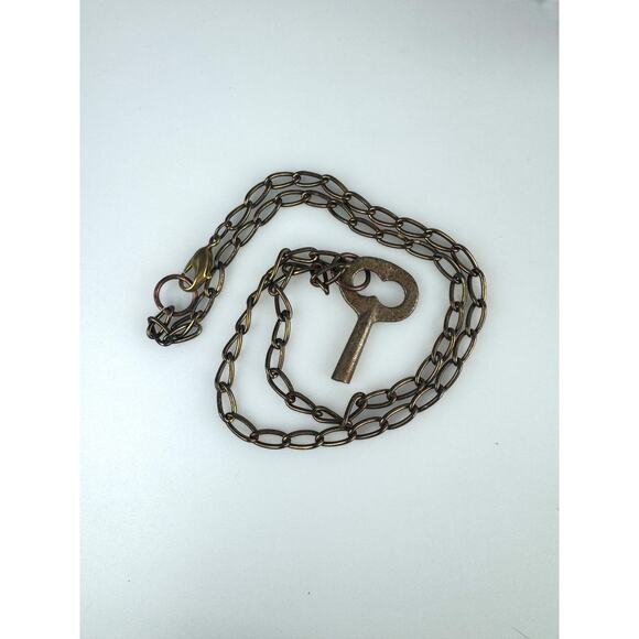 Vintage Skeleton Key Necklace Antique Materials Medium length 25" Brass Chain - Picture 1 of 2